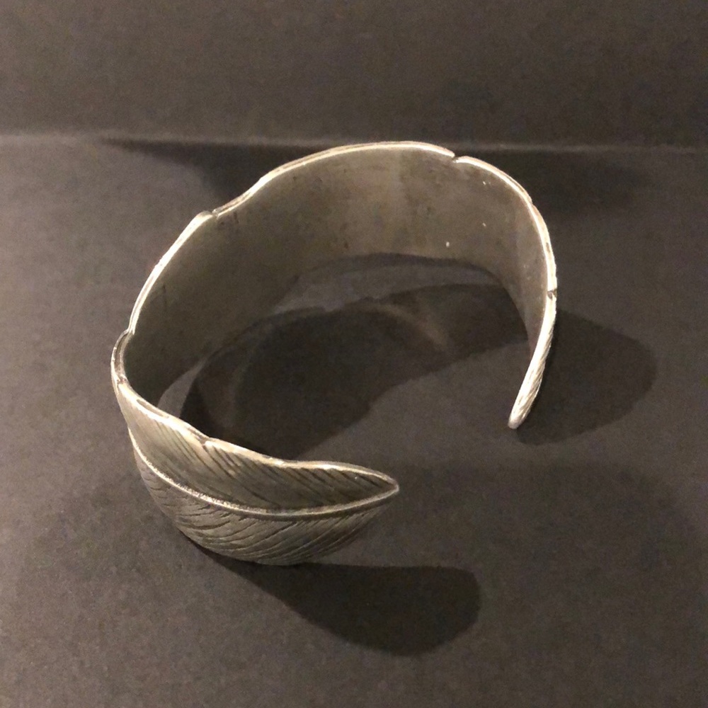 Cuff bracelet - Picture 2 of 2